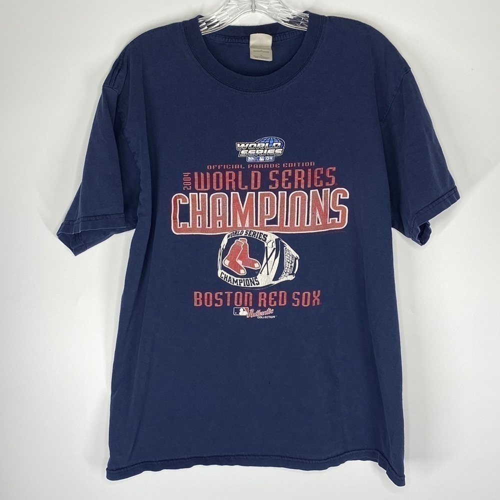 Vintage Boston Red Sox 2004 World Series Champions Tshirt Gildan Large